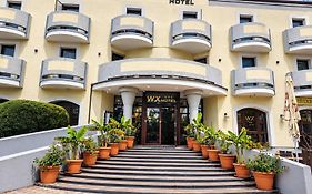 Wx Hotel